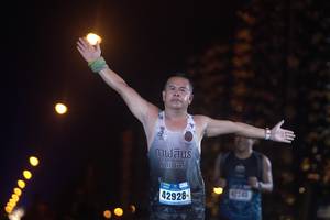 BIB: 42928, 4224
                            <button type="button" onclick="openModal(16976975)" class="btn btn-primary btn-sm float-right btn-popup" data-toggle="modal" data-target=".modal-high-quality">
                        <i class="fas fa-shopping-cart"></i> Add to Cart
                    </button>
                                            <button type="button" onclick="isThisMe(16976975, true)" class="btn btn-success btn-sm float-right btn-popup btn-isme hidden" data-toggle="tooltip" data-placement="bottom" title="นี่คือรูปของคุณใช่ไหม คลิกที่นี่เพื่อเอาเข้าอัลบั้ม">
                        <i class="fas fa-plus"></i> Add to album
                    </button>
                    <button type="button" onclick="isThisMe(16976975, false)" class="btn btn-warning btn-sm float-right btn-popup btn-isnotme hidden">
                        <i class="fas fa-ban"></i> Remove from album
                    </button>