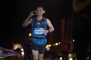 BIB: 4250
                            <button type="button" onclick="openModal(17045459)" class="btn btn-primary btn-sm float-right btn-popup" data-toggle="modal" data-target=".modal-high-quality">
                        <i class="fas fa-shopping-cart"></i> Add to Cart
                    </button>
                                            <button type="button" onclick="isThisMe(17045459, true)" class="btn btn-success btn-sm float-right btn-popup btn-isme hidden" data-toggle="tooltip" data-placement="bottom" title="นี่คือรูปของคุณใช่ไหม คลิกที่นี่เพื่อเอาเข้าอัลบั้ม">
                        <i class="fas fa-plus"></i> Add to album
                    </button>
                    <button type="button" onclick="isThisMe(17045459, false)" class="btn btn-warning btn-sm float-right btn-popup btn-isnotme hidden">
                        <i class="fas fa-ban"></i> Remove from album
                    </button>