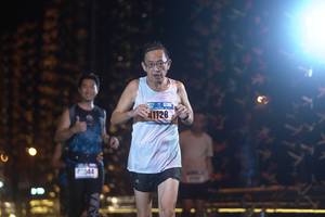 BIB: 128, 044
                            <button type="button" onclick="openModal(16983597)" class="btn btn-primary btn-sm float-right btn-popup" data-toggle="modal" data-target=".modal-high-quality">
                        <i class="fas fa-shopping-cart"></i> Add to Cart
                    </button>
                                            <button type="button" onclick="isThisMe(16983597, true)" class="btn btn-success btn-sm float-right btn-popup btn-isme hidden" data-toggle="tooltip" data-placement="bottom" title="นี่คือรูปของคุณใช่ไหม คลิกที่นี่เพื่อเอาเข้าอัลบั้ม">
                        <i class="fas fa-plus"></i> Add to album
                    </button>
                    <button type="button" onclick="isThisMe(16983597, false)" class="btn btn-warning btn-sm float-right btn-popup btn-isnotme hidden">
                        <i class="fas fa-ban"></i> Remove from album
                    </button>