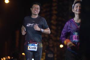 BIB: 2566
                            <button type="button" onclick="openModal(16999320)" class="btn btn-primary btn-sm float-right btn-popup" data-toggle="modal" data-target=".modal-high-quality">
                        <i class="fas fa-shopping-cart"></i> Add to Cart
                    </button>
                                            <button type="button" onclick="isThisMe(16999320, true)" class="btn btn-success btn-sm float-right btn-popup btn-isme hidden" data-toggle="tooltip" data-placement="bottom" title="นี่คือรูปของคุณใช่ไหม คลิกที่นี่เพื่อเอาเข้าอัลบั้ม">
                        <i class="fas fa-plus"></i> Add to album
                    </button>
                    <button type="button" onclick="isThisMe(16999320, false)" class="btn btn-warning btn-sm float-right btn-popup btn-isnotme hidden">
                        <i class="fas fa-ban"></i> Remove from album
                    </button>