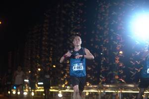 BIB: 40083
                            <button type="button" onclick="openModal(16983404)" class="btn btn-primary btn-sm float-right btn-popup" data-toggle="modal" data-target=".modal-high-quality">
                        <i class="fas fa-shopping-cart"></i> Add to Cart
                    </button>
                                            <button type="button" onclick="isThisMe(16983404, true)" class="btn btn-success btn-sm float-right btn-popup btn-isme hidden" data-toggle="tooltip" data-placement="bottom" title="นี่คือรูปของคุณใช่ไหม คลิกที่นี่เพื่อเอาเข้าอัลบั้ม">
                        <i class="fas fa-plus"></i> Add to album
                    </button>
                    <button type="button" onclick="isThisMe(16983404, false)" class="btn btn-warning btn-sm float-right btn-popup btn-isnotme hidden">
                        <i class="fas fa-ban"></i> Remove from album
                    </button>