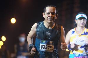 BIB: 43329
                            <button type="button" onclick="openModal(16930725)" class="btn btn-primary btn-sm float-right btn-popup" data-toggle="modal" data-target=".modal-high-quality">
                        <i class="fas fa-shopping-cart"></i> Add to Cart
                    </button>
                                            <button type="button" onclick="isThisMe(16930725, true)" class="btn btn-success btn-sm float-right btn-popup btn-isme hidden" data-toggle="tooltip" data-placement="bottom" title="นี่คือรูปของคุณใช่ไหม คลิกที่นี่เพื่อเอาเข้าอัลบั้ม">
                        <i class="fas fa-plus"></i> Add to album
                    </button>
                    <button type="button" onclick="isThisMe(16930725, false)" class="btn btn-warning btn-sm float-right btn-popup btn-isnotme hidden">
                        <i class="fas fa-ban"></i> Remove from album
                    </button>