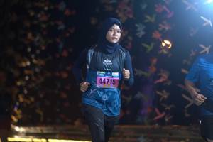 BIB: 44715
                            <button type="button" onclick="openModal(17040109)" class="btn btn-primary btn-sm float-right btn-popup" data-toggle="modal" data-target=".modal-high-quality">
                        <i class="fas fa-shopping-cart"></i> Add to Cart
                    </button>
                                            <button type="button" onclick="isThisMe(17040109, true)" class="btn btn-success btn-sm float-right btn-popup btn-isme hidden" data-toggle="tooltip" data-placement="bottom" title="นี่คือรูปของคุณใช่ไหม คลิกที่นี่เพื่อเอาเข้าอัลบั้ม">
                        <i class="fas fa-plus"></i> Add to album
                    </button>
                    <button type="button" onclick="isThisMe(17040109, false)" class="btn btn-warning btn-sm float-right btn-popup btn-isnotme hidden">
                        <i class="fas fa-ban"></i> Remove from album
                    </button>