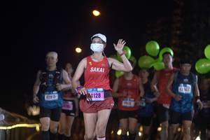 BIB: 4128, 42815, 428
                            <button type="button" onclick="openModal(16996930)" class="btn btn-primary btn-sm float-right btn-popup" data-toggle="modal" data-target=".modal-high-quality">
                        <i class="fas fa-shopping-cart"></i> Add to Cart
                    </button>
                                            <button type="button" onclick="isThisMe(16996930, true)" class="btn btn-success btn-sm float-right btn-popup btn-isme hidden" data-toggle="tooltip" data-placement="bottom" title="นี่คือรูปของคุณใช่ไหม คลิกที่นี่เพื่อเอาเข้าอัลบั้ม">
                        <i class="fas fa-plus"></i> Add to album
                    </button>
                    <button type="button" onclick="isThisMe(16996930, false)" class="btn btn-warning btn-sm float-right btn-popup btn-isnotme hidden">
                        <i class="fas fa-ban"></i> Remove from album
                    </button>