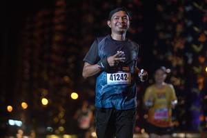 BIB: 41242
                            <button type="button" onclick="openModal(17016399)" class="btn btn-primary btn-sm float-right btn-popup" data-toggle="modal" data-target=".modal-high-quality">
                        <i class="fas fa-shopping-cart"></i> Add to Cart
                    </button>
                                            <button type="button" onclick="isThisMe(17016399, true)" class="btn btn-success btn-sm float-right btn-popup btn-isme hidden" data-toggle="tooltip" data-placement="bottom" title="นี่คือรูปของคุณใช่ไหม คลิกที่นี่เพื่อเอาเข้าอัลบั้ม">
                        <i class="fas fa-plus"></i> Add to album
                    </button>
                    <button type="button" onclick="isThisMe(17016399, false)" class="btn btn-warning btn-sm float-right btn-popup btn-isnotme hidden">
                        <i class="fas fa-ban"></i> Remove from album
                    </button>