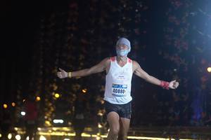 BIB: 40880
                            <button type="button" onclick="openModal(16986572)" class="btn btn-primary btn-sm float-right btn-popup" data-toggle="modal" data-target=".modal-high-quality">
                        <i class="fas fa-shopping-cart"></i> Add to Cart
                    </button>
                                            <button type="button" onclick="isThisMe(16986572, true)" class="btn btn-success btn-sm float-right btn-popup btn-isme hidden" data-toggle="tooltip" data-placement="bottom" title="นี่คือรูปของคุณใช่ไหม คลิกที่นี่เพื่อเอาเข้าอัลบั้ม">
                        <i class="fas fa-plus"></i> Add to album
                    </button>
                    <button type="button" onclick="isThisMe(16986572, false)" class="btn btn-warning btn-sm float-right btn-popup btn-isnotme hidden">
                        <i class="fas fa-ban"></i> Remove from album
                    </button>