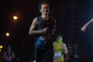 BIB: 42761
                            <button type="button" onclick="openModal(16994630)" class="btn btn-primary btn-sm float-right btn-popup" data-toggle="modal" data-target=".modal-high-quality">
                        <i class="fas fa-shopping-cart"></i> Add to Cart
                    </button>
                                            <button type="button" onclick="isThisMe(16994630, true)" class="btn btn-success btn-sm float-right btn-popup btn-isme hidden" data-toggle="tooltip" data-placement="bottom" title="นี่คือรูปของคุณใช่ไหม คลิกที่นี่เพื่อเอาเข้าอัลบั้ม">
                        <i class="fas fa-plus"></i> Add to album
                    </button>
                    <button type="button" onclick="isThisMe(16994630, false)" class="btn btn-warning btn-sm float-right btn-popup btn-isnotme hidden">
                        <i class="fas fa-ban"></i> Remove from album
                    </button>