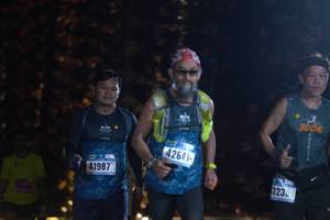 BIB: 300, 41987, 3235
                            <button type="button" onclick="openModal(17034112)" class="btn btn-primary btn-sm float-right btn-popup" data-toggle="modal" data-target=".modal-high-quality">
                        <i class="fas fa-shopping-cart"></i> Add to Cart
                    </button>
                                            <button type="button" onclick="isThisMe(17034112, true)" class="btn btn-success btn-sm float-right btn-popup btn-isme hidden" data-toggle="tooltip" data-placement="bottom" title="นี่คือรูปของคุณใช่ไหม คลิกที่นี่เพื่อเอาเข้าอัลบั้ม">
                        <i class="fas fa-plus"></i> Add to album
                    </button>
                    <button type="button" onclick="isThisMe(17034112, false)" class="btn btn-warning btn-sm float-right btn-popup btn-isnotme hidden">
                        <i class="fas fa-ban"></i> Remove from album
                    </button>