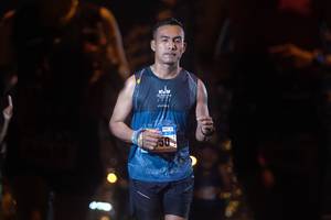 BIB: 202
                            <button type="button" onclick="openModal(16975878)" class="btn btn-primary btn-sm float-right btn-popup" data-toggle="modal" data-target=".modal-high-quality">
                        <i class="fas fa-shopping-cart"></i> Add to Cart
                    </button>
                                            <button type="button" onclick="isThisMe(16975878, true)" class="btn btn-success btn-sm float-right btn-popup btn-isme hidden" data-toggle="tooltip" data-placement="bottom" title="นี่คือรูปของคุณใช่ไหม คลิกที่นี่เพื่อเอาเข้าอัลบั้ม">
                        <i class="fas fa-plus"></i> Add to album
                    </button>
                    <button type="button" onclick="isThisMe(16975878, false)" class="btn btn-warning btn-sm float-right btn-popup btn-isnotme hidden">
                        <i class="fas fa-ban"></i> Remove from album
                    </button>