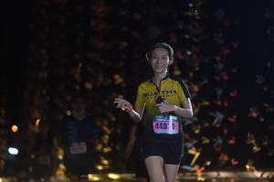 BIB: 440
                            <button type="button" onclick="openModal(17026978)" class="btn btn-primary btn-sm float-right btn-popup" data-toggle="modal" data-target=".modal-high-quality">
                        <i class="fas fa-shopping-cart"></i> Add to Cart
                    </button>
                                            <button type="button" onclick="isThisMe(17026978, true)" class="btn btn-success btn-sm float-right btn-popup btn-isme hidden" data-toggle="tooltip" data-placement="bottom" title="นี่คือรูปของคุณใช่ไหม คลิกที่นี่เพื่อเอาเข้าอัลบั้ม">
                        <i class="fas fa-plus"></i> Add to album
                    </button>
                    <button type="button" onclick="isThisMe(17026978, false)" class="btn btn-warning btn-sm float-right btn-popup btn-isnotme hidden">
                        <i class="fas fa-ban"></i> Remove from album
                    </button>