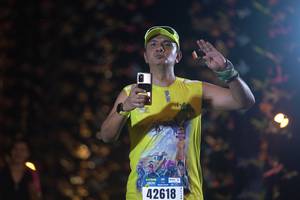 BIB: 42618
                            <button type="button" onclick="openModal(17036343)" class="btn btn-primary btn-sm float-right btn-popup" data-toggle="modal" data-target=".modal-high-quality">
                        <i class="fas fa-shopping-cart"></i> Add to Cart
                    </button>
                                            <button type="button" onclick="isThisMe(17036343, true)" class="btn btn-success btn-sm float-right btn-popup btn-isme hidden" data-toggle="tooltip" data-placement="bottom" title="นี่คือรูปของคุณใช่ไหม คลิกที่นี่เพื่อเอาเข้าอัลบั้ม">
                        <i class="fas fa-plus"></i> Add to album
                    </button>
                    <button type="button" onclick="isThisMe(17036343, false)" class="btn btn-warning btn-sm float-right btn-popup btn-isnotme hidden">
                        <i class="fas fa-ban"></i> Remove from album
                    </button>