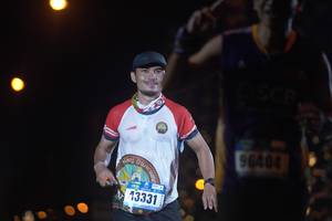 BIB: 56404, 13331
                            <button type="button" onclick="openModal(16990595)" class="btn btn-primary btn-sm float-right btn-popup" data-toggle="modal" data-target=".modal-high-quality">
                        <i class="fas fa-shopping-cart"></i> Add to Cart
                    </button>
                                            <button type="button" onclick="isThisMe(16990595, true)" class="btn btn-success btn-sm float-right btn-popup btn-isme hidden" data-toggle="tooltip" data-placement="bottom" title="นี่คือรูปของคุณใช่ไหม คลิกที่นี่เพื่อเอาเข้าอัลบั้ม">
                        <i class="fas fa-plus"></i> Add to album
                    </button>
                    <button type="button" onclick="isThisMe(16990595, false)" class="btn btn-warning btn-sm float-right btn-popup btn-isnotme hidden">
                        <i class="fas fa-ban"></i> Remove from album
                    </button>