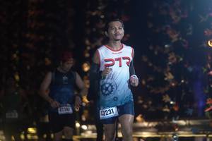 BIB: 4234, 43231
                            <button type="button" onclick="openModal(16990863)" class="btn btn-primary btn-sm float-right btn-popup" data-toggle="modal" data-target=".modal-high-quality">
                        <i class="fas fa-shopping-cart"></i> Add to Cart
                    </button>
                                            <button type="button" onclick="isThisMe(16990863, true)" class="btn btn-success btn-sm float-right btn-popup btn-isme hidden" data-toggle="tooltip" data-placement="bottom" title="นี่คือรูปของคุณใช่ไหม คลิกที่นี่เพื่อเอาเข้าอัลบั้ม">
                        <i class="fas fa-plus"></i> Add to album
                    </button>
                    <button type="button" onclick="isThisMe(16990863, false)" class="btn btn-warning btn-sm float-right btn-popup btn-isnotme hidden">
                        <i class="fas fa-ban"></i> Remove from album
                    </button>