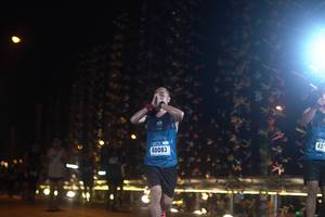 BIB: 425, 40083
                            <button type="button" onclick="openModal(16983310)" class="btn btn-primary btn-sm float-right btn-popup" data-toggle="modal" data-target=".modal-high-quality">
                        <i class="fas fa-shopping-cart"></i> Add to Cart
                    </button>
                                            <button type="button" onclick="isThisMe(16983310, true)" class="btn btn-success btn-sm float-right btn-popup btn-isme hidden" data-toggle="tooltip" data-placement="bottom" title="นี่คือรูปของคุณใช่ไหม คลิกที่นี่เพื่อเอาเข้าอัลบั้ม">
                        <i class="fas fa-plus"></i> Add to album
                    </button>
                    <button type="button" onclick="isThisMe(16983310, false)" class="btn btn-warning btn-sm float-right btn-popup btn-isnotme hidden">
                        <i class="fas fa-ban"></i> Remove from album
                    </button>