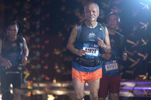 BIB: 41928, 43137
                            <button type="button" onclick="openModal(17049388)" class="btn btn-primary btn-sm float-right btn-popup" data-toggle="modal" data-target=".modal-high-quality">
                        <i class="fas fa-shopping-cart"></i> Add to Cart
                    </button>
                                            <button type="button" onclick="isThisMe(17049388, true)" class="btn btn-success btn-sm float-right btn-popup btn-isme hidden" data-toggle="tooltip" data-placement="bottom" title="นี่คือรูปของคุณใช่ไหม คลิกที่นี่เพื่อเอาเข้าอัลบั้ม">
                        <i class="fas fa-plus"></i> Add to album
                    </button>
                    <button type="button" onclick="isThisMe(17049388, false)" class="btn btn-warning btn-sm float-right btn-popup btn-isnotme hidden">
                        <i class="fas fa-ban"></i> Remove from album
                    </button>