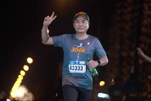 BIB: 300, 43333
                            <button type="button" onclick="openModal(17013509)" class="btn btn-primary btn-sm float-right btn-popup" data-toggle="modal" data-target=".modal-high-quality">
                        <i class="fas fa-shopping-cart"></i> Add to Cart
                    </button>
                                            <button type="button" onclick="isThisMe(17013509, true)" class="btn btn-success btn-sm float-right btn-popup btn-isme hidden" data-toggle="tooltip" data-placement="bottom" title="นี่คือรูปของคุณใช่ไหม คลิกที่นี่เพื่อเอาเข้าอัลบั้ม">
                        <i class="fas fa-plus"></i> Add to album
                    </button>
                    <button type="button" onclick="isThisMe(17013509, false)" class="btn btn-warning btn-sm float-right btn-popup btn-isnotme hidden">
                        <i class="fas fa-ban"></i> Remove from album
                    </button>