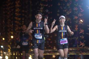 BIB: 41272, 1729, 44298
                            <button type="button" onclick="openModal(16973528)" class="btn btn-primary btn-sm float-right btn-popup" data-toggle="modal" data-target=".modal-high-quality">
                        <i class="fas fa-shopping-cart"></i> Add to Cart
                    </button>
                                            <button type="button" onclick="isThisMe(16973528, true)" class="btn btn-success btn-sm float-right btn-popup btn-isme hidden" data-toggle="tooltip" data-placement="bottom" title="นี่คือรูปของคุณใช่ไหม คลิกที่นี่เพื่อเอาเข้าอัลบั้ม">
                        <i class="fas fa-plus"></i> Add to album
                    </button>
                    <button type="button" onclick="isThisMe(16973528, false)" class="btn btn-warning btn-sm float-right btn-popup btn-isnotme hidden">
                        <i class="fas fa-ban"></i> Remove from album
                    </button>