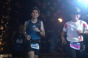 BIB: 4295, 44653, 40989
                            <button type="button" onclick="openModal(16993249)" class="btn btn-primary btn-sm float-right btn-popup" data-toggle="modal" data-target=".modal-high-quality">
                        <i class="fas fa-shopping-cart"></i> Add to Cart
                    </button>
                                            <button type="button" onclick="isThisMe(16993249, true)" class="btn btn-success btn-sm float-right btn-popup btn-isme hidden" data-toggle="tooltip" data-placement="bottom" title="นี่คือรูปของคุณใช่ไหม คลิกที่นี่เพื่อเอาเข้าอัลบั้ม">
                        <i class="fas fa-plus"></i> Add to album
                    </button>
                    <button type="button" onclick="isThisMe(16993249, false)" class="btn btn-warning btn-sm float-right btn-popup btn-isnotme hidden">
                        <i class="fas fa-ban"></i> Remove from album
                    </button>