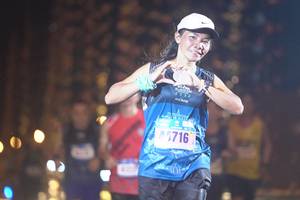 BIB: 716
                            <button type="button" onclick="openModal(16928495)" class="btn btn-primary btn-sm float-right btn-popup" data-toggle="modal" data-target=".modal-high-quality">
                        <i class="fas fa-shopping-cart"></i> Add to Cart
                    </button>
                                            <button type="button" onclick="isThisMe(16928495, true)" class="btn btn-success btn-sm float-right btn-popup btn-isme hidden" data-toggle="tooltip" data-placement="bottom" title="นี่คือรูปของคุณใช่ไหม คลิกที่นี่เพื่อเอาเข้าอัลบั้ม">
                        <i class="fas fa-plus"></i> Add to album
                    </button>
                    <button type="button" onclick="isThisMe(16928495, false)" class="btn btn-warning btn-sm float-right btn-popup btn-isnotme hidden">
                        <i class="fas fa-ban"></i> Remove from album
                    </button>