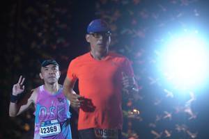 BIB: 106, 42369
                            <button type="button" onclick="openModal(16985837)" class="btn btn-primary btn-sm float-right btn-popup" data-toggle="modal" data-target=".modal-high-quality">
                        <i class="fas fa-shopping-cart"></i> Add to Cart
                    </button>
                                            <button type="button" onclick="isThisMe(16985837, true)" class="btn btn-success btn-sm float-right btn-popup btn-isme hidden" data-toggle="tooltip" data-placement="bottom" title="นี่คือรูปของคุณใช่ไหม คลิกที่นี่เพื่อเอาเข้าอัลบั้ม">
                        <i class="fas fa-plus"></i> Add to album
                    </button>
                    <button type="button" onclick="isThisMe(16985837, false)" class="btn btn-warning btn-sm float-right btn-popup btn-isnotme hidden">
                        <i class="fas fa-ban"></i> Remove from album
                    </button>