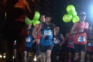 BIB: 42667, 3176, 42630, 325
                            <button type="button" onclick="openModal(16997202)" class="btn btn-primary btn-sm float-right btn-popup" data-toggle="modal" data-target=".modal-high-quality">
                        <i class="fas fa-shopping-cart"></i> Add to Cart
                    </button>
                                            <button type="button" onclick="isThisMe(16997202, true)" class="btn btn-success btn-sm float-right btn-popup btn-isme hidden" data-toggle="tooltip" data-placement="bottom" title="นี่คือรูปของคุณใช่ไหม คลิกที่นี่เพื่อเอาเข้าอัลบั้ม">
                        <i class="fas fa-plus"></i> Add to album
                    </button>
                    <button type="button" onclick="isThisMe(16997202, false)" class="btn btn-warning btn-sm float-right btn-popup btn-isnotme hidden">
                        <i class="fas fa-ban"></i> Remove from album
                    </button>