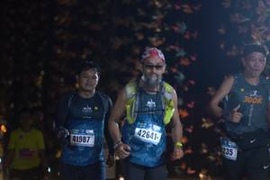 BIB: 300, 235, 41987
                            <button type="button" onclick="openModal(17034101)" class="btn btn-primary btn-sm float-right btn-popup" data-toggle="modal" data-target=".modal-high-quality">
                        <i class="fas fa-shopping-cart"></i> Add to Cart
                    </button>
                                            <button type="button" onclick="isThisMe(17034101, true)" class="btn btn-success btn-sm float-right btn-popup btn-isme hidden" data-toggle="tooltip" data-placement="bottom" title="นี่คือรูปของคุณใช่ไหม คลิกที่นี่เพื่อเอาเข้าอัลบั้ม">
                        <i class="fas fa-plus"></i> Add to album
                    </button>
                    <button type="button" onclick="isThisMe(17034101, false)" class="btn btn-warning btn-sm float-right btn-popup btn-isnotme hidden">
                        <i class="fas fa-ban"></i> Remove from album
                    </button>