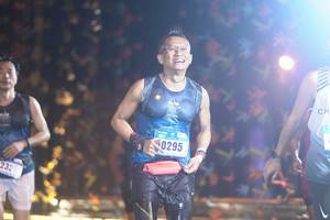 BIB: 0295, 232
                            <button type="button" onclick="openModal(16926173)" class="btn btn-primary btn-sm float-right btn-popup" data-toggle="modal" data-target=".modal-high-quality">
                        <i class="fas fa-shopping-cart"></i> Add to Cart
                    </button>
                                            <button type="button" onclick="isThisMe(16926173, true)" class="btn btn-success btn-sm float-right btn-popup btn-isme hidden" data-toggle="tooltip" data-placement="bottom" title="นี่คือรูปของคุณใช่ไหม คลิกที่นี่เพื่อเอาเข้าอัลบั้ม">
                        <i class="fas fa-plus"></i> Add to album
                    </button>
                    <button type="button" onclick="isThisMe(16926173, false)" class="btn btn-warning btn-sm float-right btn-popup btn-isnotme hidden">
                        <i class="fas fa-ban"></i> Remove from album
                    </button>