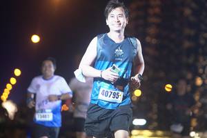 BIB: 40795
                            <button type="button" onclick="openModal(16938114)" class="btn btn-primary btn-sm float-right btn-popup" data-toggle="modal" data-target=".modal-high-quality">
                        <i class="fas fa-shopping-cart"></i> Add to Cart
                    </button>
                                            <button type="button" onclick="isThisMe(16938114, true)" class="btn btn-success btn-sm float-right btn-popup btn-isme hidden" data-toggle="tooltip" data-placement="bottom" title="นี่คือรูปของคุณใช่ไหม คลิกที่นี่เพื่อเอาเข้าอัลบั้ม">
                        <i class="fas fa-plus"></i> Add to album
                    </button>
                    <button type="button" onclick="isThisMe(16938114, false)" class="btn btn-warning btn-sm float-right btn-popup btn-isnotme hidden">
                        <i class="fas fa-ban"></i> Remove from album
                    </button>