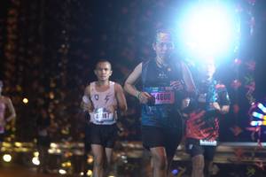 BIB: 4600, 4187
                            <button type="button" onclick="openModal(16940248)" class="btn btn-primary btn-sm float-right btn-popup" data-toggle="modal" data-target=".modal-high-quality">
                        <i class="fas fa-shopping-cart"></i> Add to Cart
                    </button>
                                            <button type="button" onclick="isThisMe(16940248, true)" class="btn btn-success btn-sm float-right btn-popup btn-isme hidden" data-toggle="tooltip" data-placement="bottom" title="นี่คือรูปของคุณใช่ไหม คลิกที่นี่เพื่อเอาเข้าอัลบั้ม">
                        <i class="fas fa-plus"></i> Add to album
                    </button>
                    <button type="button" onclick="isThisMe(16940248, false)" class="btn btn-warning btn-sm float-right btn-popup btn-isnotme hidden">
                        <i class="fas fa-ban"></i> Remove from album
                    </button>