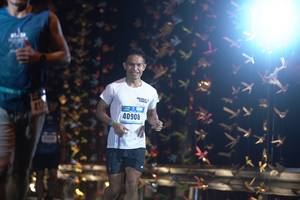 BIB: 417, 40908
                            <button type="button" onclick="openModal(17022300)" class="btn btn-primary btn-sm float-right btn-popup" data-toggle="modal" data-target=".modal-high-quality">
                        <i class="fas fa-shopping-cart"></i> Add to Cart
                    </button>
                                            <button type="button" onclick="isThisMe(17022300, true)" class="btn btn-success btn-sm float-right btn-popup btn-isme hidden" data-toggle="tooltip" data-placement="bottom" title="นี่คือรูปของคุณใช่ไหม คลิกที่นี่เพื่อเอาเข้าอัลบั้ม">
                        <i class="fas fa-plus"></i> Add to album
                    </button>
                    <button type="button" onclick="isThisMe(17022300, false)" class="btn btn-warning btn-sm float-right btn-popup btn-isnotme hidden">
                        <i class="fas fa-ban"></i> Remove from album
                    </button>