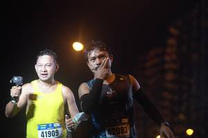 BIB: 41909, 42083
                            <button type="button" onclick="openModal(16979074)" class="btn btn-primary btn-sm float-right btn-popup" data-toggle="modal" data-target=".modal-high-quality">
                        <i class="fas fa-shopping-cart"></i> Add to Cart
                    </button>
                                            <button type="button" onclick="isThisMe(16979074, true)" class="btn btn-success btn-sm float-right btn-popup btn-isme hidden" data-toggle="tooltip" data-placement="bottom" title="นี่คือรูปของคุณใช่ไหม คลิกที่นี่เพื่อเอาเข้าอัลบั้ม">
                        <i class="fas fa-plus"></i> Add to album
                    </button>
                    <button type="button" onclick="isThisMe(16979074, false)" class="btn btn-warning btn-sm float-right btn-popup btn-isnotme hidden">
                        <i class="fas fa-ban"></i> Remove from album
                    </button>