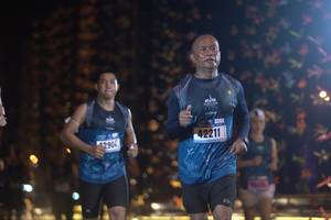 BIB: 2904, 42211
                            <button type="button" onclick="openModal(16974045)" class="btn btn-primary btn-sm float-right btn-popup" data-toggle="modal" data-target=".modal-high-quality">
                        <i class="fas fa-shopping-cart"></i> Add to Cart
                    </button>
                                            <button type="button" onclick="isThisMe(16974045, true)" class="btn btn-success btn-sm float-right btn-popup btn-isme hidden" data-toggle="tooltip" data-placement="bottom" title="นี่คือรูปของคุณใช่ไหม คลิกที่นี่เพื่อเอาเข้าอัลบั้ม">
                        <i class="fas fa-plus"></i> Add to album
                    </button>
                    <button type="button" onclick="isThisMe(16974045, false)" class="btn btn-warning btn-sm float-right btn-popup btn-isnotme hidden">
                        <i class="fas fa-ban"></i> Remove from album
                    </button>