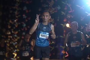 BIB: 40031, 4235
                            <button type="button" onclick="openModal(17009052)" class="btn btn-primary btn-sm float-right btn-popup" data-toggle="modal" data-target=".modal-high-quality">
                        <i class="fas fa-shopping-cart"></i> Add to Cart
                    </button>
                                            <button type="button" onclick="isThisMe(17009052, true)" class="btn btn-success btn-sm float-right btn-popup btn-isme hidden" data-toggle="tooltip" data-placement="bottom" title="นี่คือรูปของคุณใช่ไหม คลิกที่นี่เพื่อเอาเข้าอัลบั้ม">
                        <i class="fas fa-plus"></i> Add to album
                    </button>
                    <button type="button" onclick="isThisMe(17009052, false)" class="btn btn-warning btn-sm float-right btn-popup btn-isnotme hidden">
                        <i class="fas fa-ban"></i> Remove from album
                    </button>