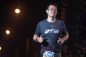 BIB: 42566
                            <button type="button" onclick="openModal(16999410)" class="btn btn-primary btn-sm float-right btn-popup" data-toggle="modal" data-target=".modal-high-quality">
                        <i class="fas fa-shopping-cart"></i> Add to Cart
                    </button>
                                            <button type="button" onclick="isThisMe(16999410, true)" class="btn btn-success btn-sm float-right btn-popup btn-isme hidden" data-toggle="tooltip" data-placement="bottom" title="นี่คือรูปของคุณใช่ไหม คลิกที่นี่เพื่อเอาเข้าอัลบั้ม">
                        <i class="fas fa-plus"></i> Add to album
                    </button>
                    <button type="button" onclick="isThisMe(16999410, false)" class="btn btn-warning btn-sm float-right btn-popup btn-isnotme hidden">
                        <i class="fas fa-ban"></i> Remove from album
                    </button>