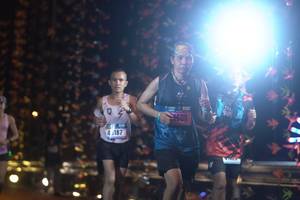 BIB: 600, 4187
                            <button type="button" onclick="openModal(16940237)" class="btn btn-primary btn-sm float-right btn-popup" data-toggle="modal" data-target=".modal-high-quality">
                        <i class="fas fa-shopping-cart"></i> Add to Cart
                    </button>
                                            <button type="button" onclick="isThisMe(16940237, true)" class="btn btn-success btn-sm float-right btn-popup btn-isme hidden" data-toggle="tooltip" data-placement="bottom" title="นี่คือรูปของคุณใช่ไหม คลิกที่นี่เพื่อเอาเข้าอัลบั้ม">
                        <i class="fas fa-plus"></i> Add to album
                    </button>
                    <button type="button" onclick="isThisMe(16940237, false)" class="btn btn-warning btn-sm float-right btn-popup btn-isnotme hidden">
                        <i class="fas fa-ban"></i> Remove from album
                    </button>