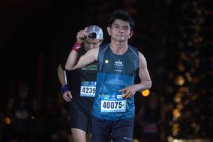 BIB: 4239, 40075
                            <button type="button" onclick="openModal(17018091)" class="btn btn-primary btn-sm float-right btn-popup" data-toggle="modal" data-target=".modal-high-quality">
                        <i class="fas fa-shopping-cart"></i> Add to Cart
                    </button>
                                            <button type="button" onclick="isThisMe(17018091, true)" class="btn btn-success btn-sm float-right btn-popup btn-isme hidden" data-toggle="tooltip" data-placement="bottom" title="นี่คือรูปของคุณใช่ไหม คลิกที่นี่เพื่อเอาเข้าอัลบั้ม">
                        <i class="fas fa-plus"></i> Add to album
                    </button>
                    <button type="button" onclick="isThisMe(17018091, false)" class="btn btn-warning btn-sm float-right btn-popup btn-isnotme hidden">
                        <i class="fas fa-ban"></i> Remove from album
                    </button>