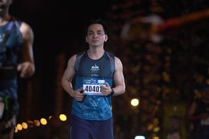 BIB: 40401
                            <button type="button" onclick="openModal(17036069)" class="btn btn-primary btn-sm float-right btn-popup" data-toggle="modal" data-target=".modal-high-quality">
                        <i class="fas fa-shopping-cart"></i> Add to Cart
                    </button>
                                            <button type="button" onclick="isThisMe(17036069, true)" class="btn btn-success btn-sm float-right btn-popup btn-isme hidden" data-toggle="tooltip" data-placement="bottom" title="นี่คือรูปของคุณใช่ไหม คลิกที่นี่เพื่อเอาเข้าอัลบั้ม">
                        <i class="fas fa-plus"></i> Add to album
                    </button>
                    <button type="button" onclick="isThisMe(17036069, false)" class="btn btn-warning btn-sm float-right btn-popup btn-isnotme hidden">
                        <i class="fas fa-ban"></i> Remove from album
                    </button>