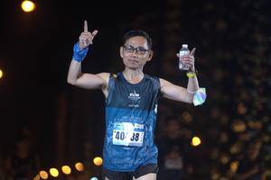 BIB: 4038
                            <button type="button" onclick="openModal(16990169)" class="btn btn-primary btn-sm float-right btn-popup" data-toggle="modal" data-target=".modal-high-quality">
                        <i class="fas fa-shopping-cart"></i> Add to Cart
                    </button>
                                            <button type="button" onclick="isThisMe(16990169, true)" class="btn btn-success btn-sm float-right btn-popup btn-isme hidden" data-toggle="tooltip" data-placement="bottom" title="นี่คือรูปของคุณใช่ไหม คลิกที่นี่เพื่อเอาเข้าอัลบั้ม">
                        <i class="fas fa-plus"></i> Add to album
                    </button>
                    <button type="button" onclick="isThisMe(16990169, false)" class="btn btn-warning btn-sm float-right btn-popup btn-isnotme hidden">
                        <i class="fas fa-ban"></i> Remove from album
                    </button>