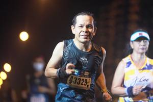 BIB: 43329
                            <button type="button" onclick="openModal(16930714)" class="btn btn-primary btn-sm float-right btn-popup" data-toggle="modal" data-target=".modal-high-quality">
                        <i class="fas fa-shopping-cart"></i> Add to Cart
                    </button>
                                            <button type="button" onclick="isThisMe(16930714, true)" class="btn btn-success btn-sm float-right btn-popup btn-isme hidden" data-toggle="tooltip" data-placement="bottom" title="นี่คือรูปของคุณใช่ไหม คลิกที่นี่เพื่อเอาเข้าอัลบั้ม">
                        <i class="fas fa-plus"></i> Add to album
                    </button>
                    <button type="button" onclick="isThisMe(16930714, false)" class="btn btn-warning btn-sm float-right btn-popup btn-isnotme hidden">
                        <i class="fas fa-ban"></i> Remove from album
                    </button>