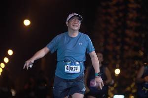 BIB: 40824
                            <button type="button" onclick="openModal(17033245)" class="btn btn-primary btn-sm float-right btn-popup" data-toggle="modal" data-target=".modal-high-quality">
                        <i class="fas fa-shopping-cart"></i> Add to Cart
                    </button>
                                            <button type="button" onclick="isThisMe(17033245, true)" class="btn btn-success btn-sm float-right btn-popup btn-isme hidden" data-toggle="tooltip" data-placement="bottom" title="นี่คือรูปของคุณใช่ไหม คลิกที่นี่เพื่อเอาเข้าอัลบั้ม">
                        <i class="fas fa-plus"></i> Add to album
                    </button>
                    <button type="button" onclick="isThisMe(17033245, false)" class="btn btn-warning btn-sm float-right btn-popup btn-isnotme hidden">
                        <i class="fas fa-ban"></i> Remove from album
                    </button>