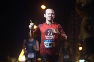 BIB: 40198
                            <button type="button" onclick="openModal(16974442)" class="btn btn-primary btn-sm float-right btn-popup" data-toggle="modal" data-target=".modal-high-quality">
                        <i class="fas fa-shopping-cart"></i> Add to Cart
                    </button>
                                            <button type="button" onclick="isThisMe(16974442, true)" class="btn btn-success btn-sm float-right btn-popup btn-isme hidden" data-toggle="tooltip" data-placement="bottom" title="นี่คือรูปของคุณใช่ไหม คลิกที่นี่เพื่อเอาเข้าอัลบั้ม">
                        <i class="fas fa-plus"></i> Add to album
                    </button>
                    <button type="button" onclick="isThisMe(16974442, false)" class="btn btn-warning btn-sm float-right btn-popup btn-isnotme hidden">
                        <i class="fas fa-ban"></i> Remove from album
                    </button>