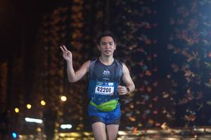 BIB: 42200
                            <button type="button" onclick="openModal(16974740)" class="btn btn-primary btn-sm float-right btn-popup" data-toggle="modal" data-target=".modal-high-quality">
                        <i class="fas fa-shopping-cart"></i> Add to Cart
                    </button>
                                            <button type="button" onclick="isThisMe(16974740, true)" class="btn btn-success btn-sm float-right btn-popup btn-isme hidden" data-toggle="tooltip" data-placement="bottom" title="นี่คือรูปของคุณใช่ไหม คลิกที่นี่เพื่อเอาเข้าอัลบั้ม">
                        <i class="fas fa-plus"></i> Add to album
                    </button>
                    <button type="button" onclick="isThisMe(16974740, false)" class="btn btn-warning btn-sm float-right btn-popup btn-isnotme hidden">
                        <i class="fas fa-ban"></i> Remove from album
                    </button>