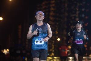 BIB: 42132, 44205
                            <button type="button" onclick="openModal(16998946)" class="btn btn-primary btn-sm float-right btn-popup" data-toggle="modal" data-target=".modal-high-quality">
                        <i class="fas fa-shopping-cart"></i> Add to Cart
                    </button>
                                            <button type="button" onclick="isThisMe(16998946, true)" class="btn btn-success btn-sm float-right btn-popup btn-isme hidden" data-toggle="tooltip" data-placement="bottom" title="นี่คือรูปของคุณใช่ไหม คลิกที่นี่เพื่อเอาเข้าอัลบั้ม">
                        <i class="fas fa-plus"></i> Add to album
                    </button>
                    <button type="button" onclick="isThisMe(16998946, false)" class="btn btn-warning btn-sm float-right btn-popup btn-isnotme hidden">
                        <i class="fas fa-ban"></i> Remove from album
                    </button>