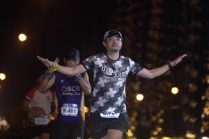 BIB: 96404, 43331
                            <button type="button" onclick="openModal(16990321)" class="btn btn-primary btn-sm float-right btn-popup" data-toggle="modal" data-target=".modal-high-quality">
                        <i class="fas fa-shopping-cart"></i> Add to Cart
                    </button>
                                            <button type="button" onclick="isThisMe(16990321, true)" class="btn btn-success btn-sm float-right btn-popup btn-isme hidden" data-toggle="tooltip" data-placement="bottom" title="นี่คือรูปของคุณใช่ไหม คลิกที่นี่เพื่อเอาเข้าอัลบั้ม">
                        <i class="fas fa-plus"></i> Add to album
                    </button>
                    <button type="button" onclick="isThisMe(16990321, false)" class="btn btn-warning btn-sm float-right btn-popup btn-isnotme hidden">
                        <i class="fas fa-ban"></i> Remove from album
                    </button>