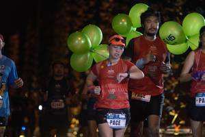 BIB: 545, 42441
                            <button type="button" onclick="openModal(17032610)" class="btn btn-primary btn-sm float-right btn-popup" data-toggle="modal" data-target=".modal-high-quality">
                        <i class="fas fa-shopping-cart"></i> Add to Cart
                    </button>
                                            <button type="button" onclick="isThisMe(17032610, true)" class="btn btn-success btn-sm float-right btn-popup btn-isme hidden" data-toggle="tooltip" data-placement="bottom" title="นี่คือรูปของคุณใช่ไหม คลิกที่นี่เพื่อเอาเข้าอัลบั้ม">
                        <i class="fas fa-plus"></i> Add to album
                    </button>
                    <button type="button" onclick="isThisMe(17032610, false)" class="btn btn-warning btn-sm float-right btn-popup btn-isnotme hidden">
                        <i class="fas fa-ban"></i> Remove from album
                    </button>