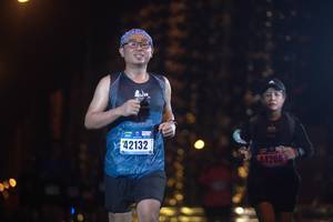 BIB: 42132, 4205
                            <button type="button" onclick="openModal(16998964)" class="btn btn-primary btn-sm float-right btn-popup" data-toggle="modal" data-target=".modal-high-quality">
                        <i class="fas fa-shopping-cart"></i> Add to Cart
                    </button>
                                            <button type="button" onclick="isThisMe(16998964, true)" class="btn btn-success btn-sm float-right btn-popup btn-isme hidden" data-toggle="tooltip" data-placement="bottom" title="นี่คือรูปของคุณใช่ไหม คลิกที่นี่เพื่อเอาเข้าอัลบั้ม">
                        <i class="fas fa-plus"></i> Add to album
                    </button>
                    <button type="button" onclick="isThisMe(16998964, false)" class="btn btn-warning btn-sm float-right btn-popup btn-isnotme hidden">
                        <i class="fas fa-ban"></i> Remove from album
                    </button>