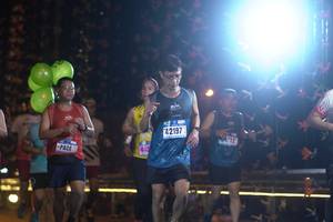 BIB: 42197, 413
                            <button type="button" onclick="openModal(16982238)" class="btn btn-primary btn-sm float-right btn-popup" data-toggle="modal" data-target=".modal-high-quality">
                        <i class="fas fa-shopping-cart"></i> Add to Cart
                    </button>
                                            <button type="button" onclick="isThisMe(16982238, true)" class="btn btn-success btn-sm float-right btn-popup btn-isme hidden" data-toggle="tooltip" data-placement="bottom" title="นี่คือรูปของคุณใช่ไหม คลิกที่นี่เพื่อเอาเข้าอัลบั้ม">
                        <i class="fas fa-plus"></i> Add to album
                    </button>
                    <button type="button" onclick="isThisMe(16982238, false)" class="btn btn-warning btn-sm float-right btn-popup btn-isnotme hidden">
                        <i class="fas fa-ban"></i> Remove from album
                    </button>