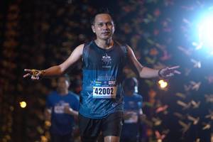 BIB: 42002
                            <button type="button" onclick="openModal(17013988)" class="btn btn-primary btn-sm float-right btn-popup" data-toggle="modal" data-target=".modal-high-quality">
                        <i class="fas fa-shopping-cart"></i> Add to Cart
                    </button>
                                            <button type="button" onclick="isThisMe(17013988, true)" class="btn btn-success btn-sm float-right btn-popup btn-isme hidden" data-toggle="tooltip" data-placement="bottom" title="นี่คือรูปของคุณใช่ไหม คลิกที่นี่เพื่อเอาเข้าอัลบั้ม">
                        <i class="fas fa-plus"></i> Add to album
                    </button>
                    <button type="button" onclick="isThisMe(17013988, false)" class="btn btn-warning btn-sm float-right btn-popup btn-isnotme hidden">
                        <i class="fas fa-ban"></i> Remove from album
                    </button>