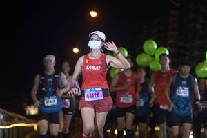 BIB: 44128, 47615
                            <button type="button" onclick="openModal(16996993)" class="btn btn-primary btn-sm float-right btn-popup" data-toggle="modal" data-target=".modal-high-quality">
                        <i class="fas fa-shopping-cart"></i> Add to Cart
                    </button>
                                            <button type="button" onclick="isThisMe(16996993, true)" class="btn btn-success btn-sm float-right btn-popup btn-isme hidden" data-toggle="tooltip" data-placement="bottom" title="นี่คือรูปของคุณใช่ไหม คลิกที่นี่เพื่อเอาเข้าอัลบั้ม">
                        <i class="fas fa-plus"></i> Add to album
                    </button>
                    <button type="button" onclick="isThisMe(16996993, false)" class="btn btn-warning btn-sm float-right btn-popup btn-isnotme hidden">
                        <i class="fas fa-ban"></i> Remove from album
                    </button>