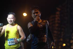 BIB: 4190, 42083
                            <button type="button" onclick="openModal(16979097)" class="btn btn-primary btn-sm float-right btn-popup" data-toggle="modal" data-target=".modal-high-quality">
                        <i class="fas fa-shopping-cart"></i> Add to Cart
                    </button>
                                            <button type="button" onclick="isThisMe(16979097, true)" class="btn btn-success btn-sm float-right btn-popup btn-isme hidden" data-toggle="tooltip" data-placement="bottom" title="นี่คือรูปของคุณใช่ไหม คลิกที่นี่เพื่อเอาเข้าอัลบั้ม">
                        <i class="fas fa-plus"></i> Add to album
                    </button>
                    <button type="button" onclick="isThisMe(16979097, false)" class="btn btn-warning btn-sm float-right btn-popup btn-isnotme hidden">
                        <i class="fas fa-ban"></i> Remove from album
                    </button>